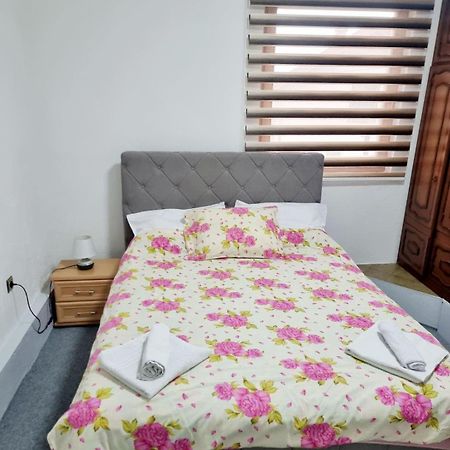 Apartman Family SJJ Eksteriør bilde